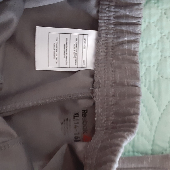 NWOT Reebok kids sweatpants - Picture 4 of 4